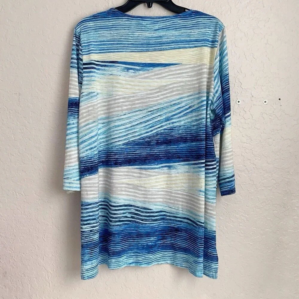Chico’s Top Womens Large‎ Blue White Watercolor Asymmetrical Abstract Stripe - Picture 3 of 8